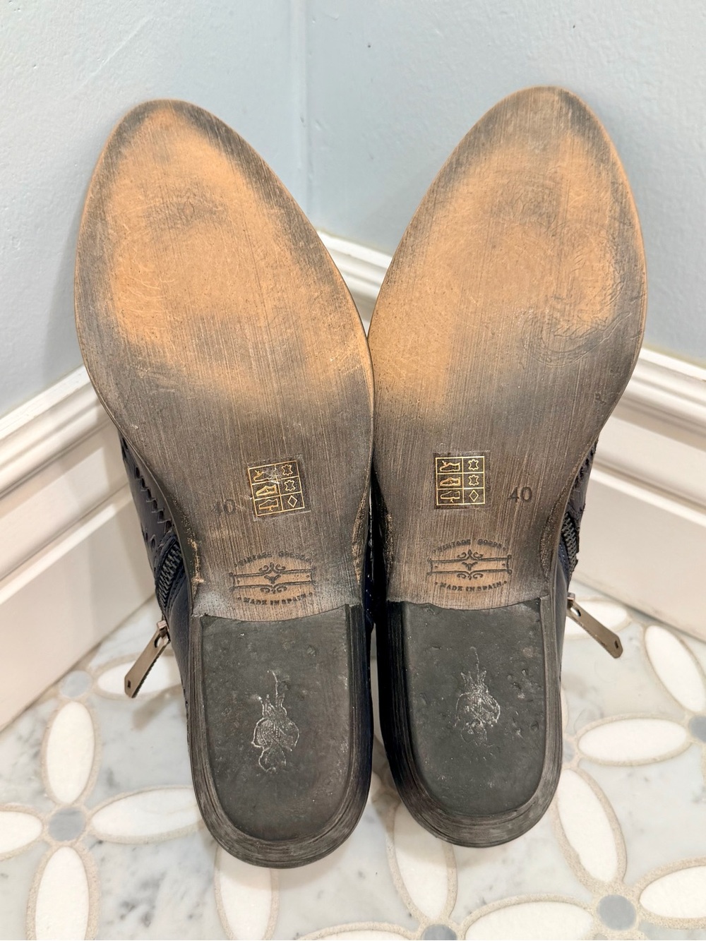Veracruz Artisans Navy Blue Laser Cut Perforated Leather Booties - Size 40 - Picture 7 of 12